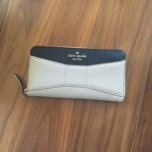 Kate Spade Leather Continental Wallet